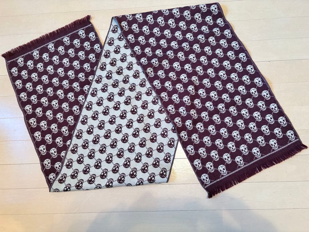 ALEXANDER MCQUEEN スカルリバーシブルマフラー