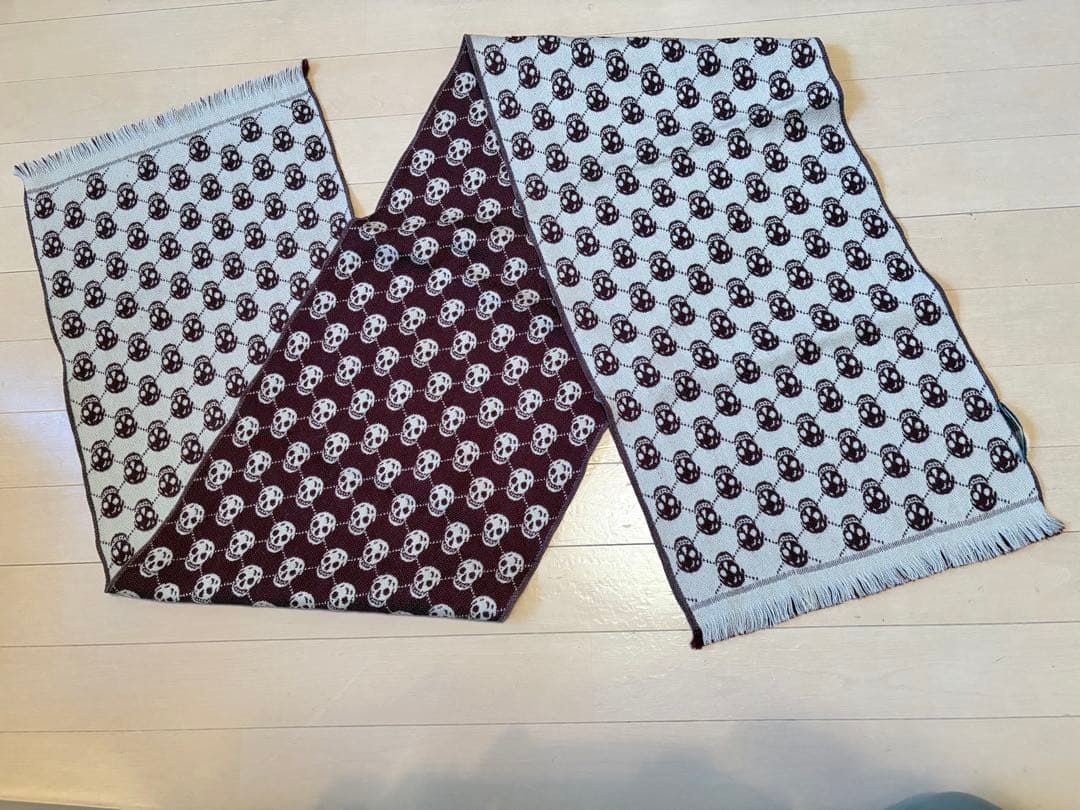 ALEXANDER MCQUEEN スカルリバーシブルマフラー