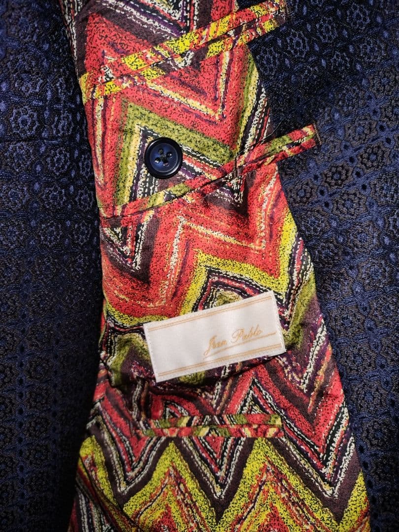 【極美品】イタリア製生地　オーダースーツ