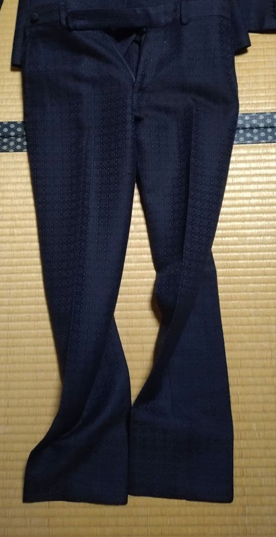 【極美品】イタリア製生地　オーダースーツ