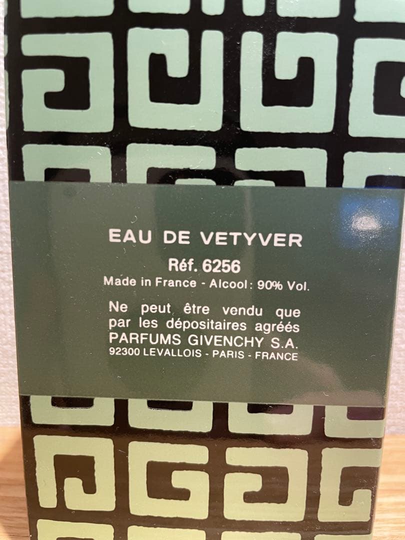 【希少】　GIVENCHY ジバンシー　オードゥ ベチバー　ジバンシィ109ml