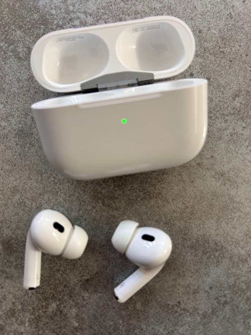 三*途様 AirPods Pro 3本体と充電ケース