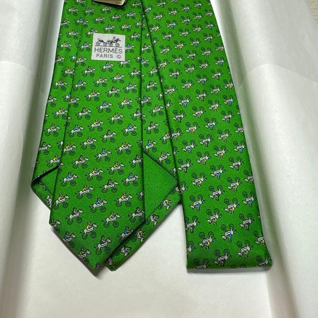 お値下げしました⭐︎エルメス⭐︎新品未使用⭐︎ネクタイ　グリーン