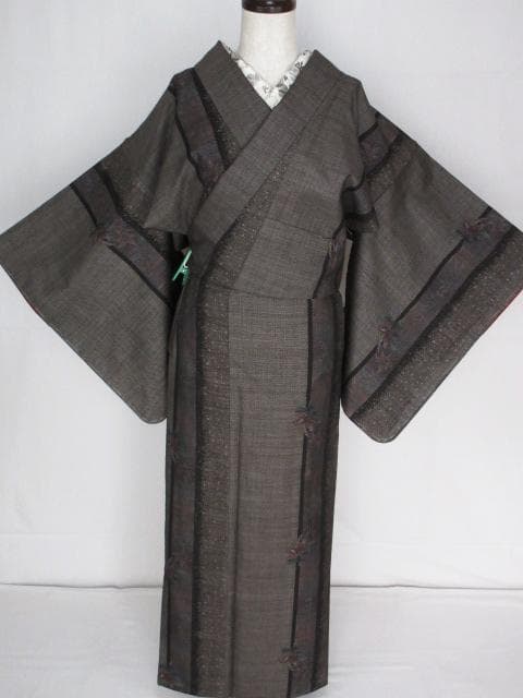 新古品！純泥染＊７マルキ＊本場奄美大島紬＊友原織物＊着物＊１６０ｃｍ＊裄６４