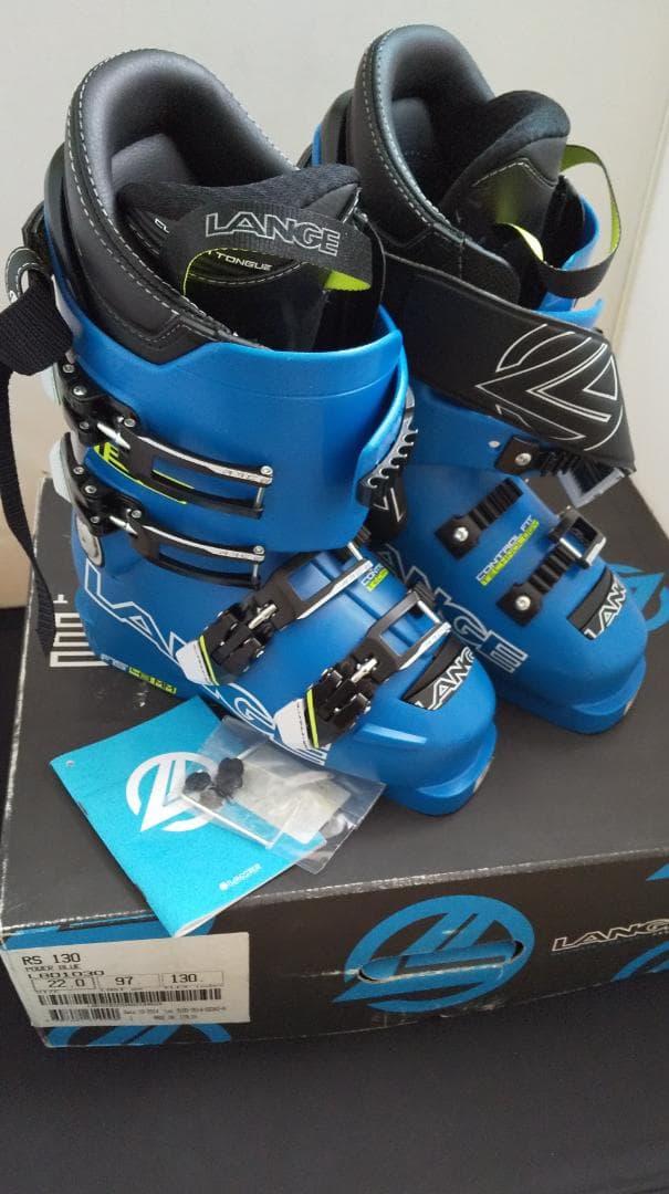 LANGE RS 130 子ども用スキーブーツ 22