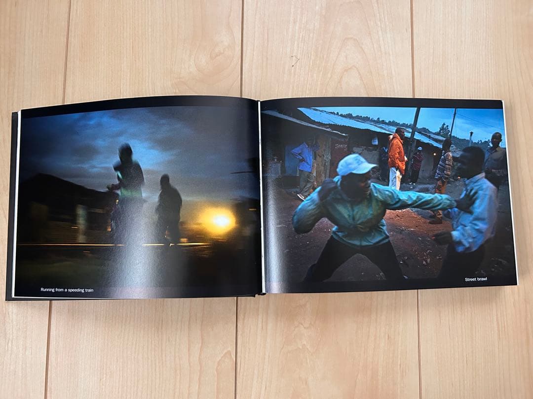 【希少】The places we live / Jonas Bendiksen