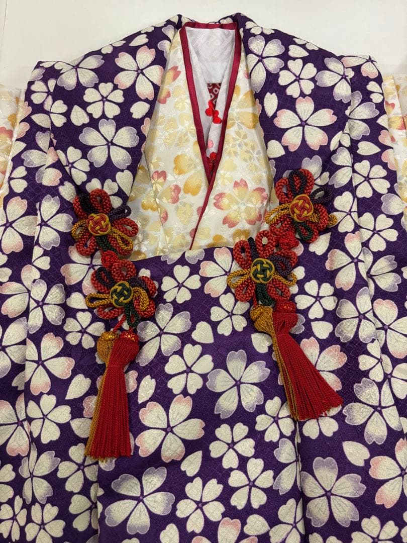 SALE 七五三　3歳女の子　着物・被布セット　紫に桜　オフベージュ　赤鹿子柄