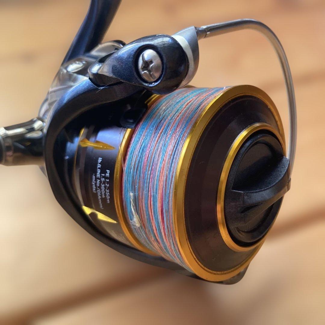 DAIWA FREAMS 3000 スピニングリール