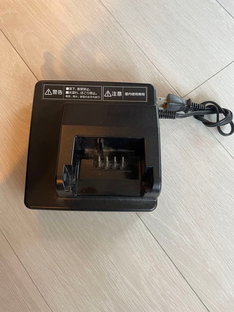 Panasonic 電動自転車用充電器 NKJ074Z2