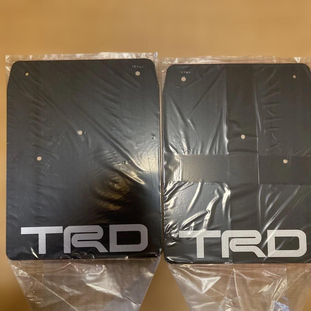 ハイエースTRD マッドフラップ 4枚セット 黒