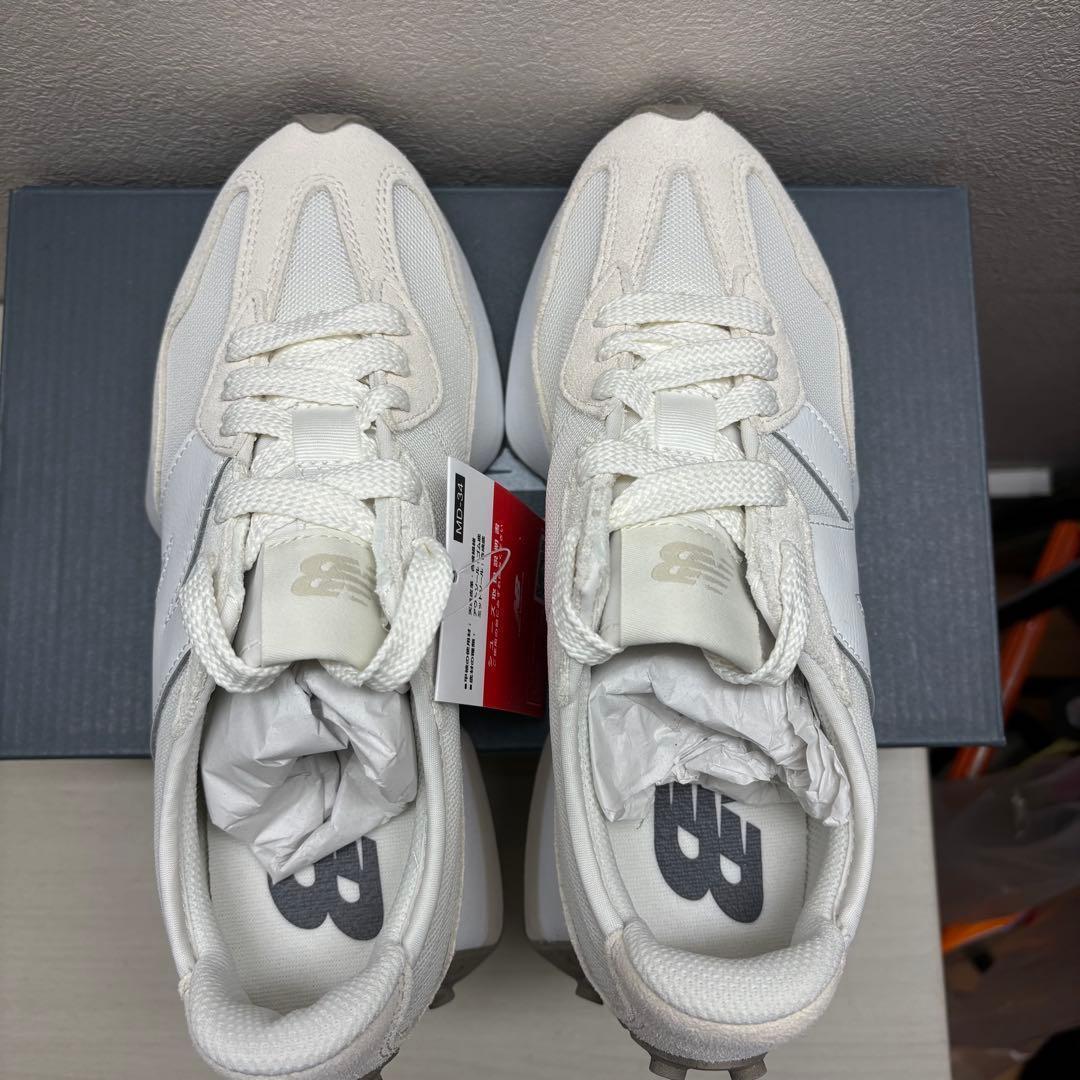 【新品】ニューバランス　327 ベージュ U327LNA D 23.5cm