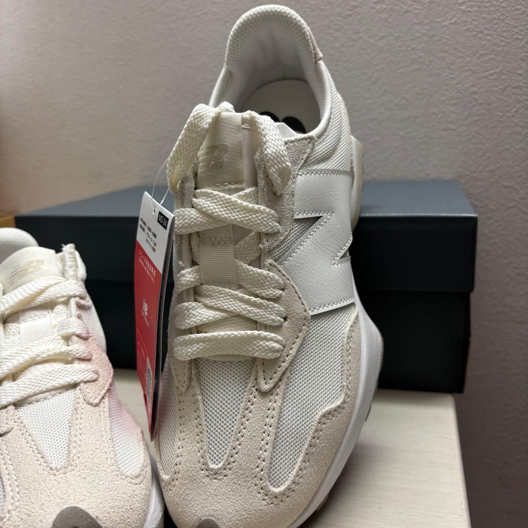 【新品】ニューバランス　327 ベージュ U327LNA D 23.5cm