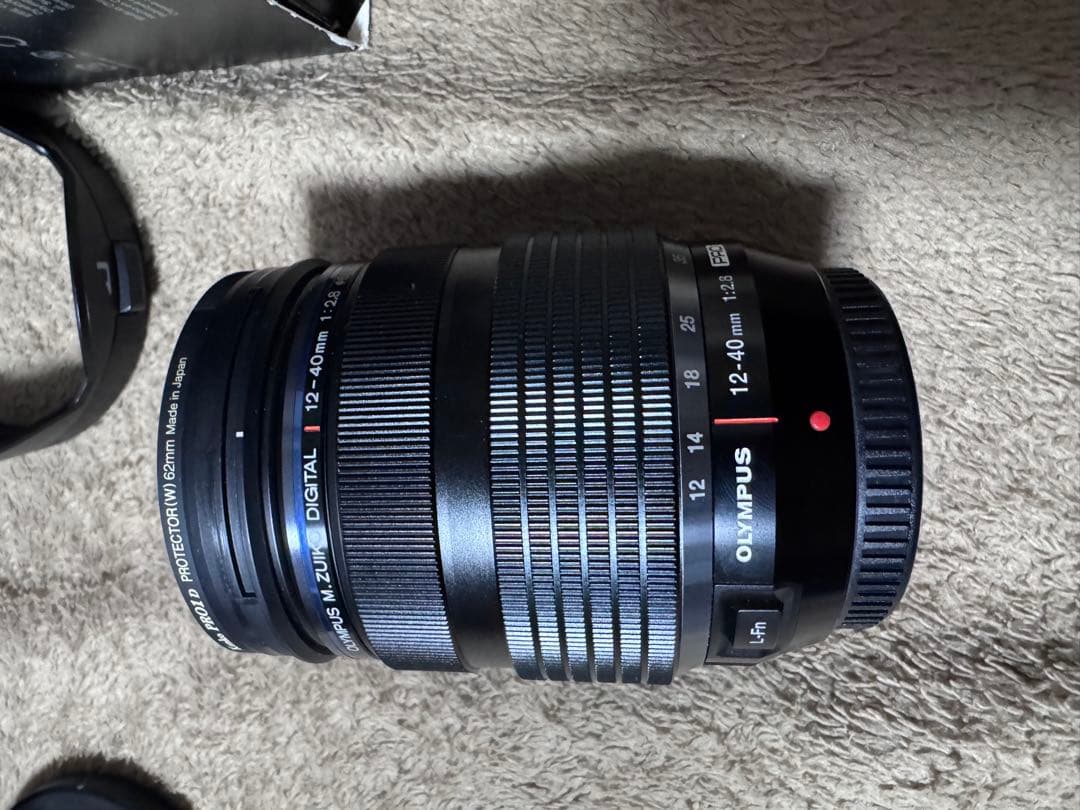 OLYMPUS M.ZUIKO 12-40mm F2.8 PRO フィルター付