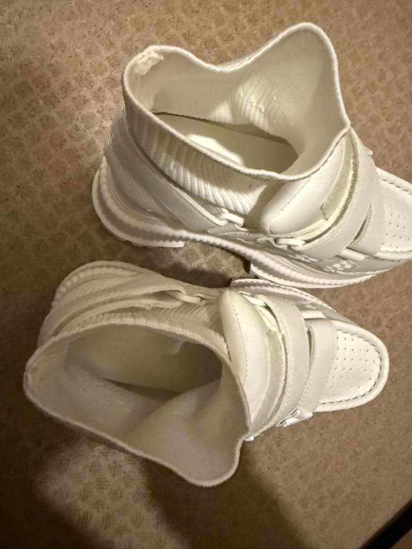 YELLO スニーカー Sサイズ