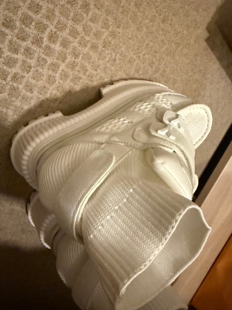 YELLO スニーカー Sサイズ