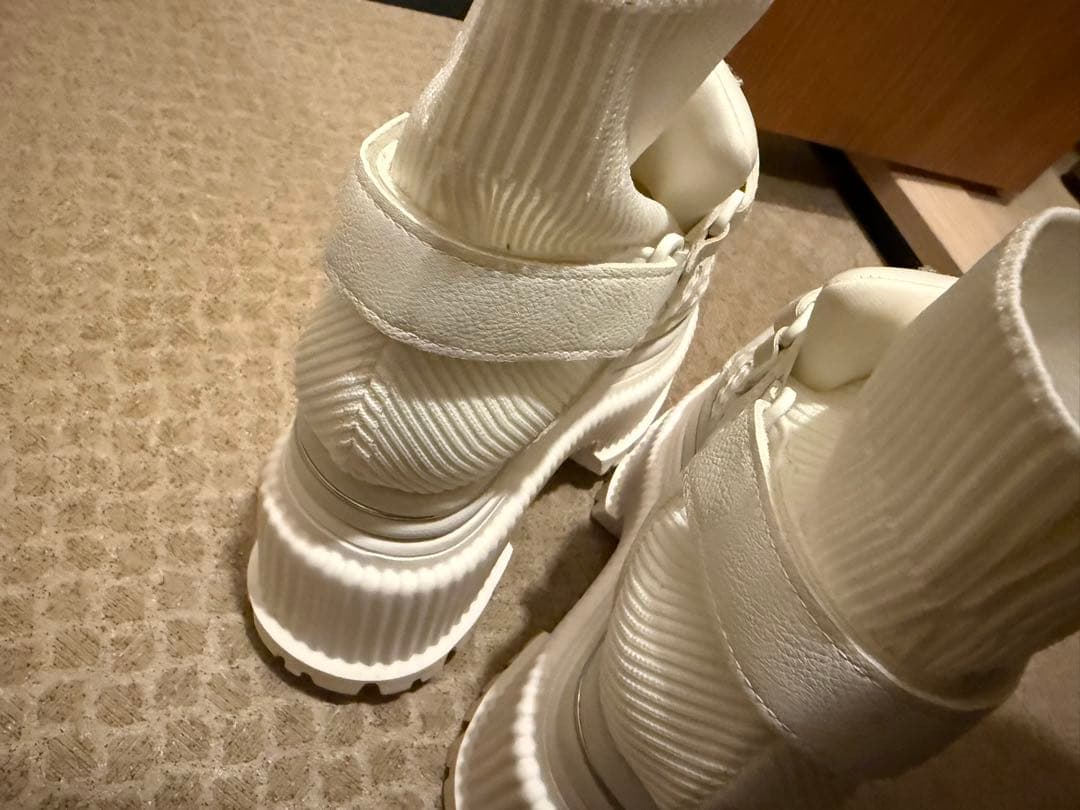 YELLO スニーカー Sサイズ