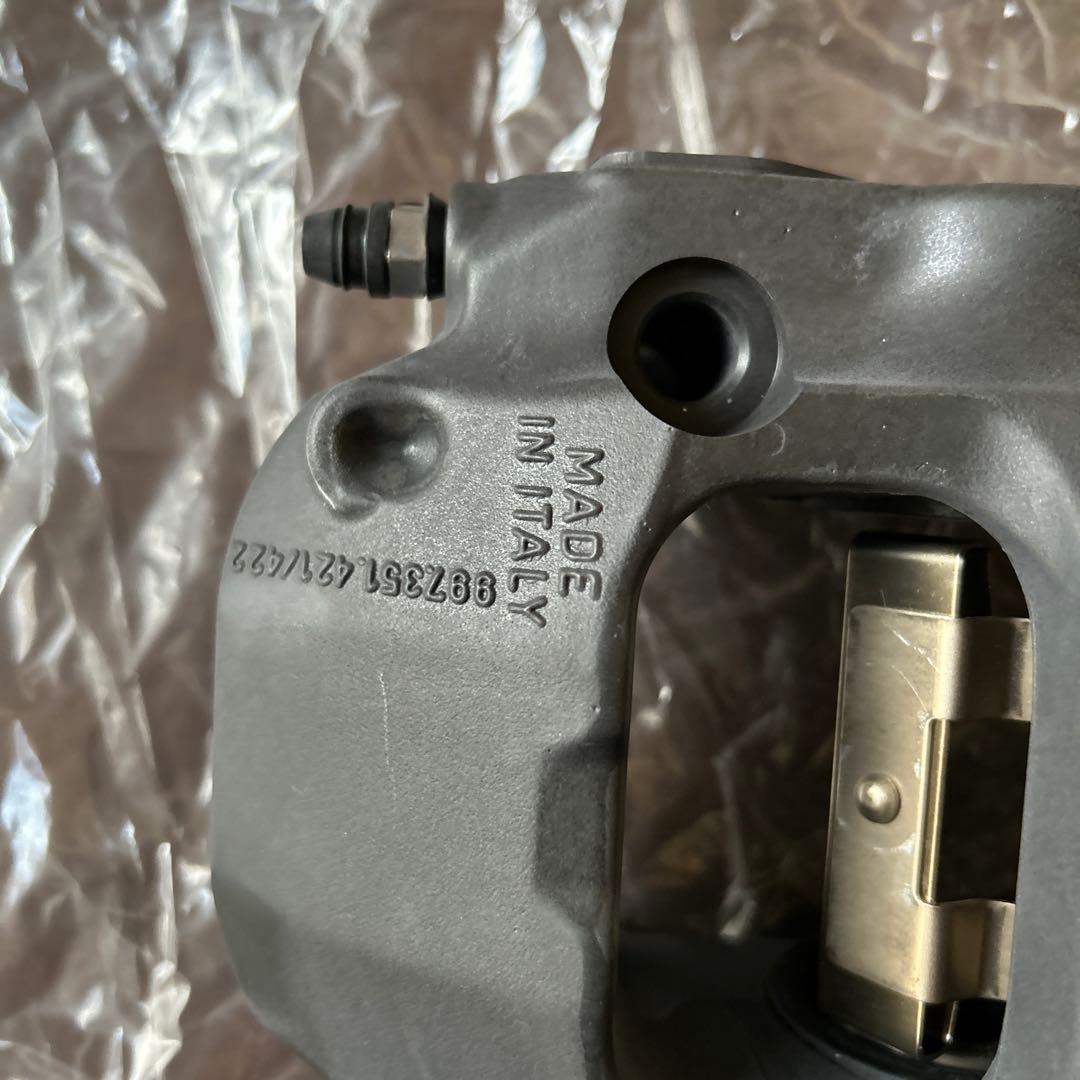 週末最終値下げ　純正　Porsche Brembo ブレーキキャリパー 黒