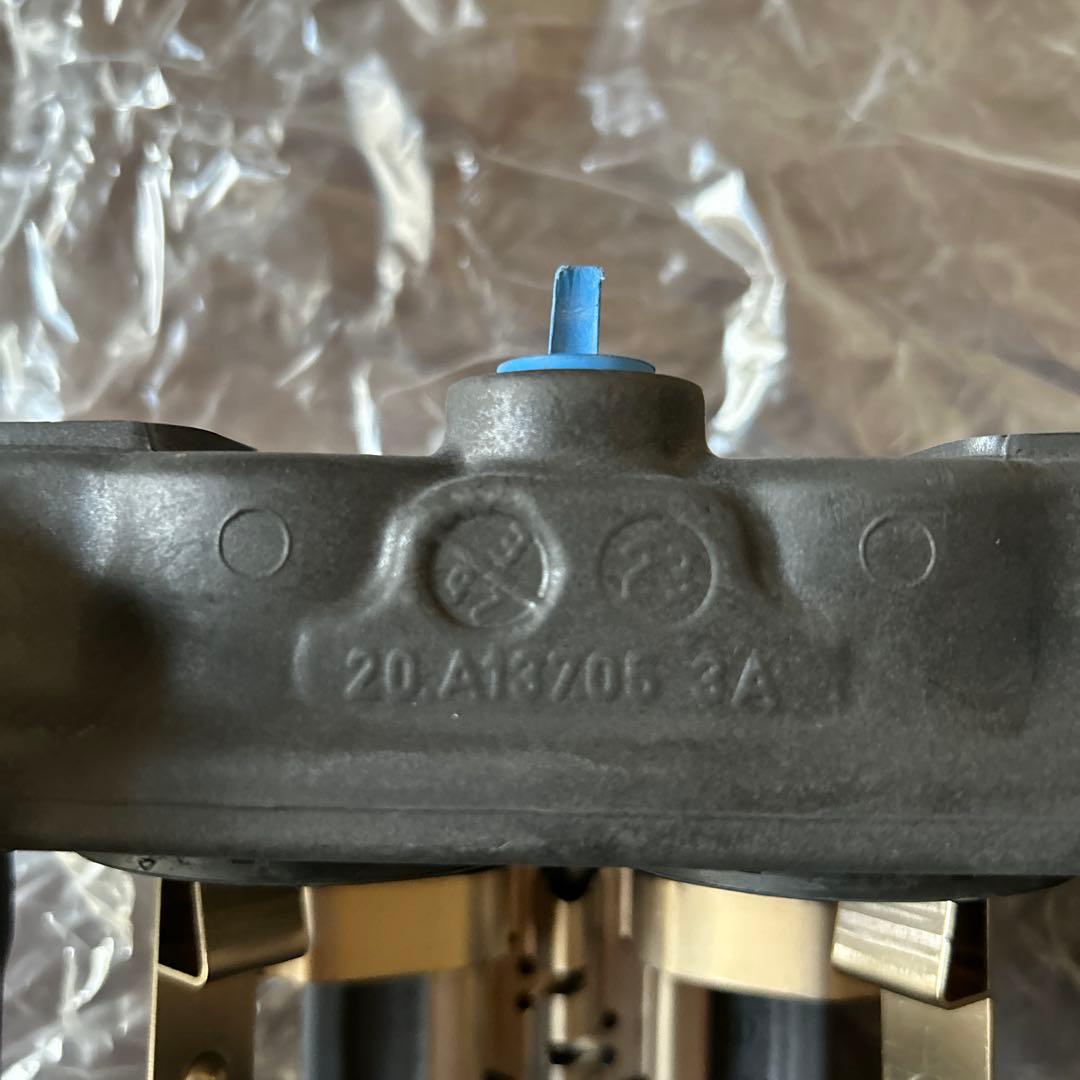 週末最終値下げ　純正　Porsche Brembo ブレーキキャリパー 黒