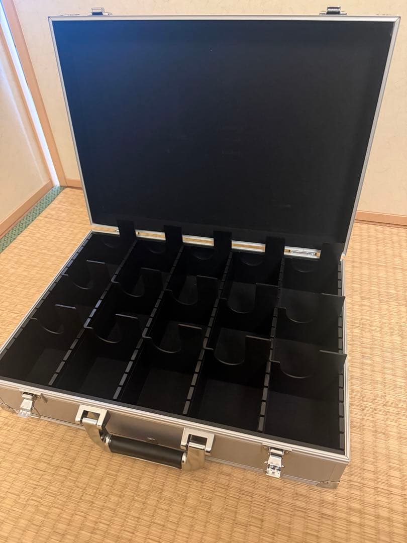 トイガー　TOYGER アタッシュケース①