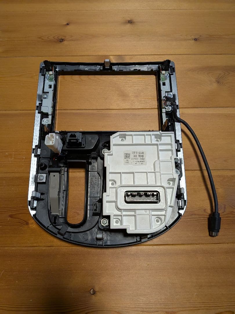 ダイハツ純正オプションナビ　NSZN−W64DB　タント　LA600S