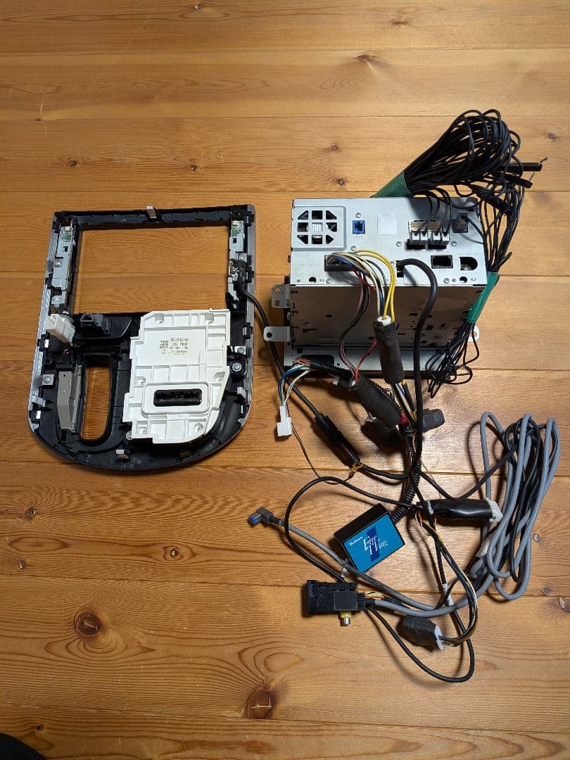 ダイハツ純正オプションナビ　NSZN−W64DB　タント　LA600S