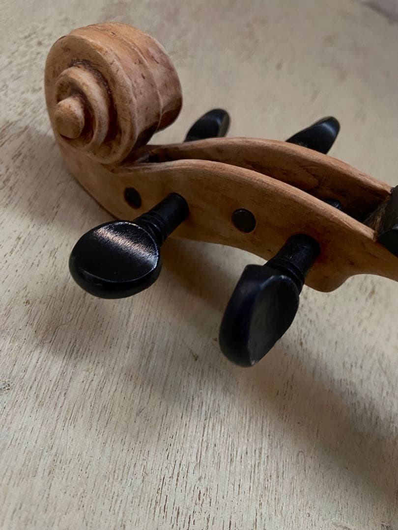 アンティークバイオリン　マット　塗装剥がれ　壁飾り　現状品　ヴァイオリン