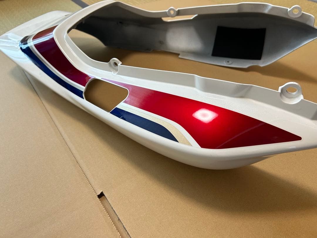 HONDA CB1300テールカウル