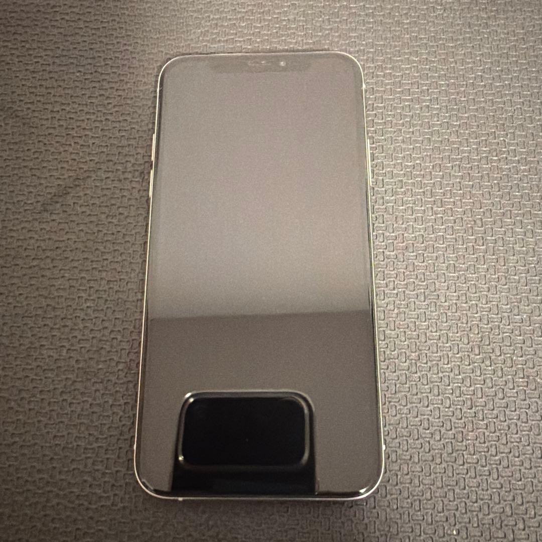 iPhone XS シルバー 64GB 画面キレイ　SIMフリー