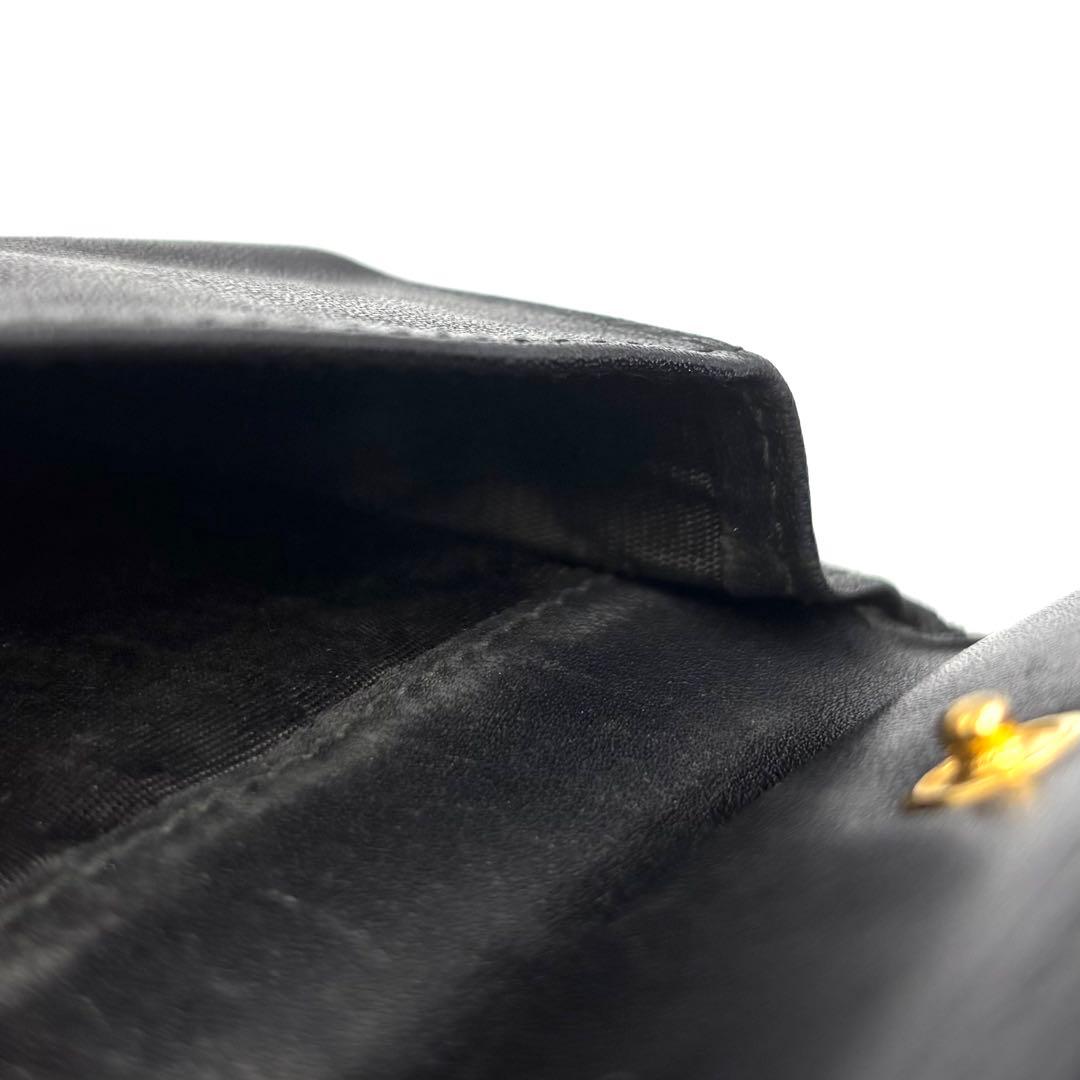 PRADA プラダ ブラック エナメルレザー 三つ折り財布 ミラノ ゴールドロゴ