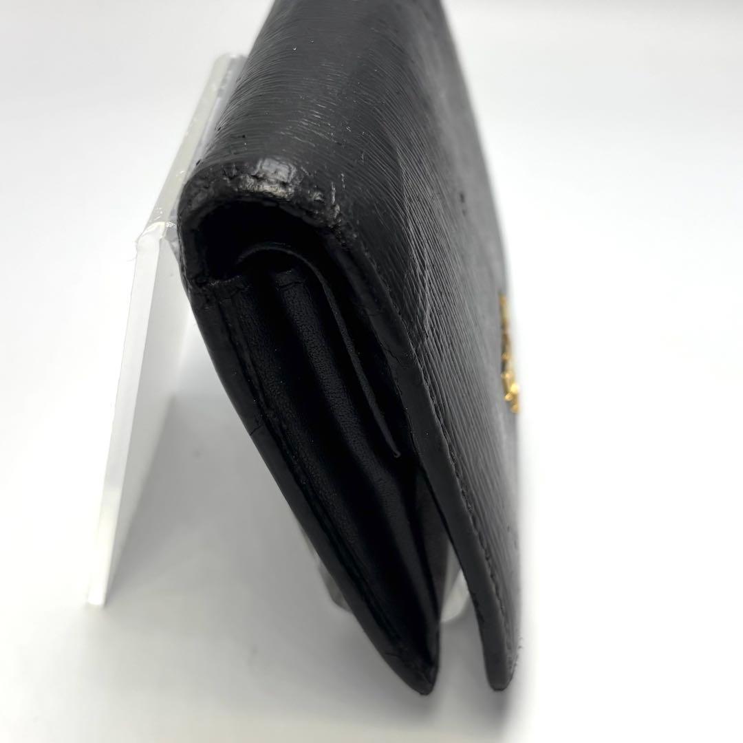 PRADA プラダ ブラック エナメルレザー 三つ折り財布 ミラノ ゴールドロゴ