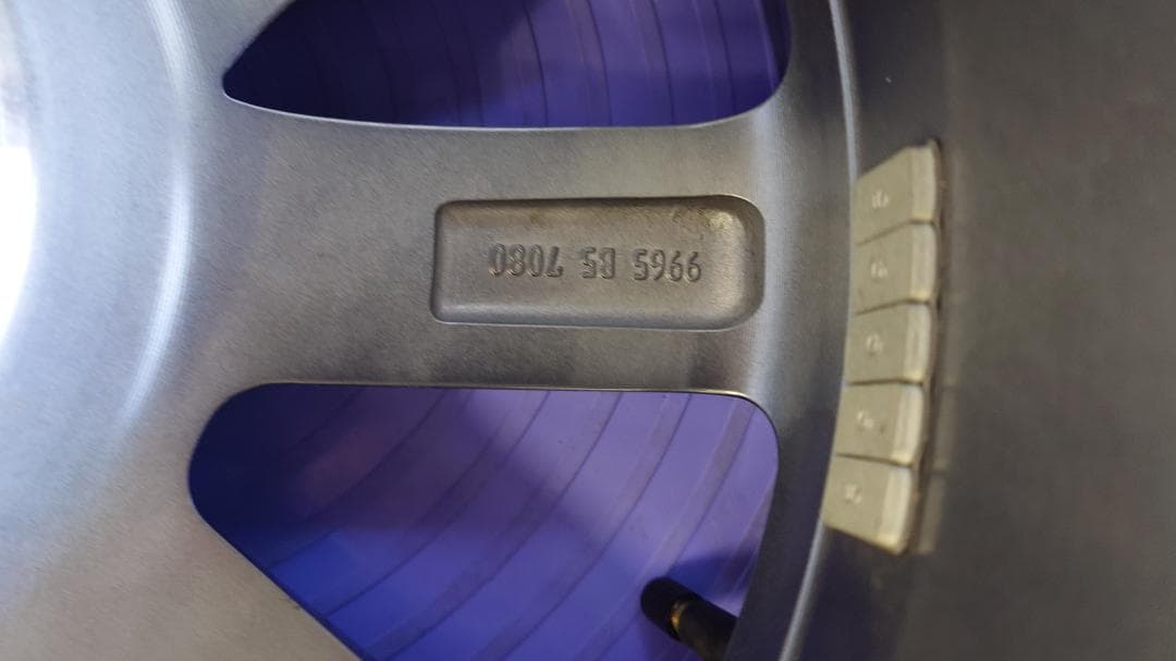 MAZDA3 FASTBACK純正ホイル　未使用品