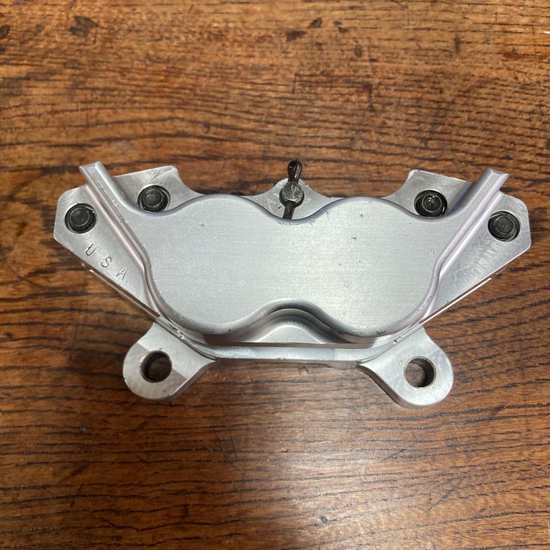 PM製　パフォーマンスマシン　アルミニウム製 ブレーキキャリパー USA 中古