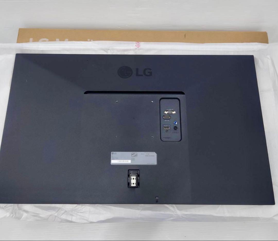 LG 31.5インチ PCモニター IPSフルHD 32MP60G-B