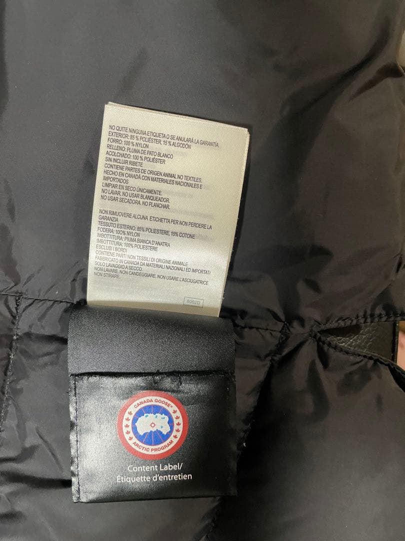   ダウンベスト　ブラック