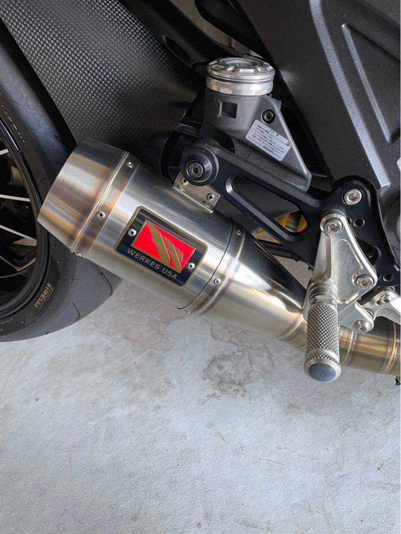 ディアベル用competition werkes USA スリップオンマフラー