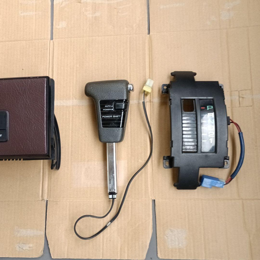 あっち日産LEOPARD前期型 I クォーツ時計機能付き