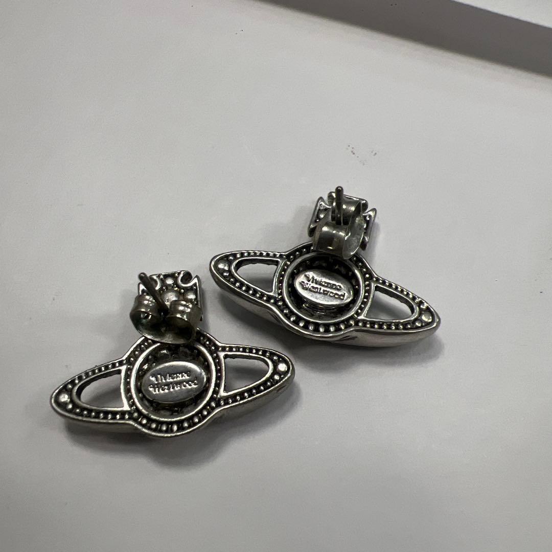 ヴィヴィアン　ピアス　グリーン