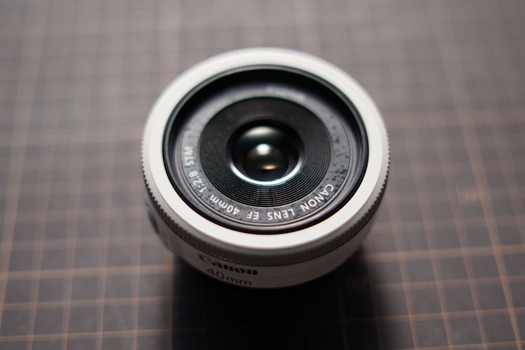【美品】 Canon EF 40mm F2.8 STM　ホワイト　白