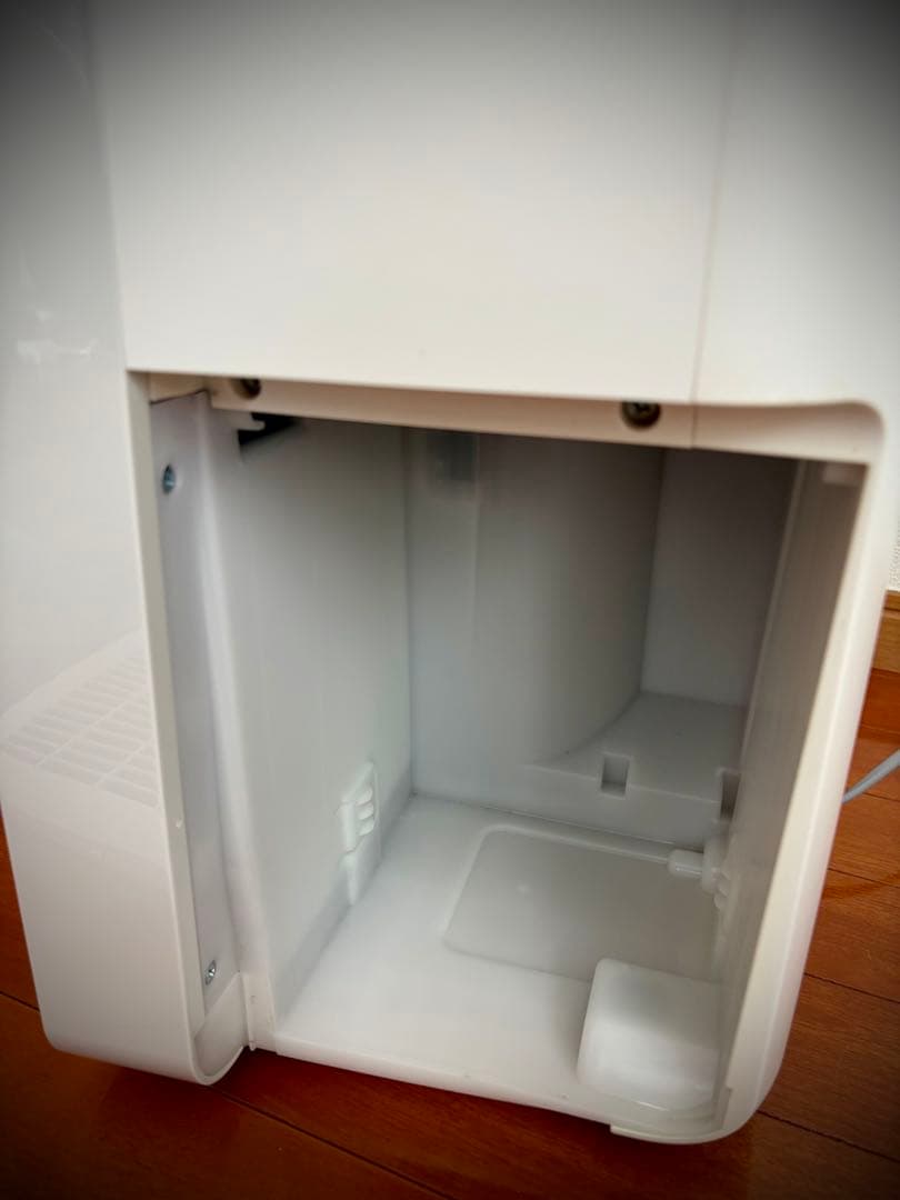 SHARP シャープ除湿機 CV-J120-W プラズマクラスター2020年製