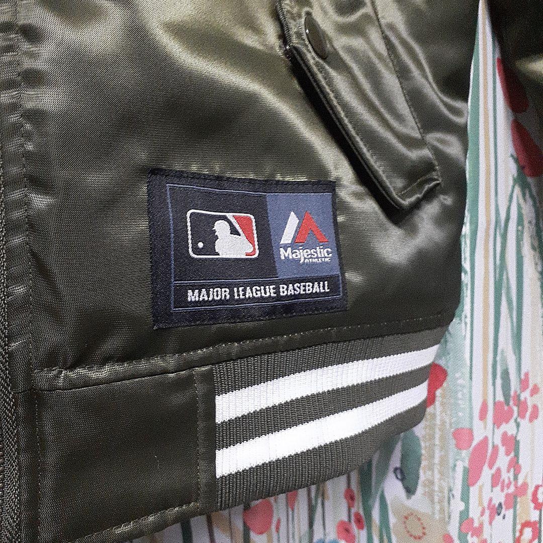 Majestic ニューヨーク・ヤンキース MA-1 ミリタリー スタジャン