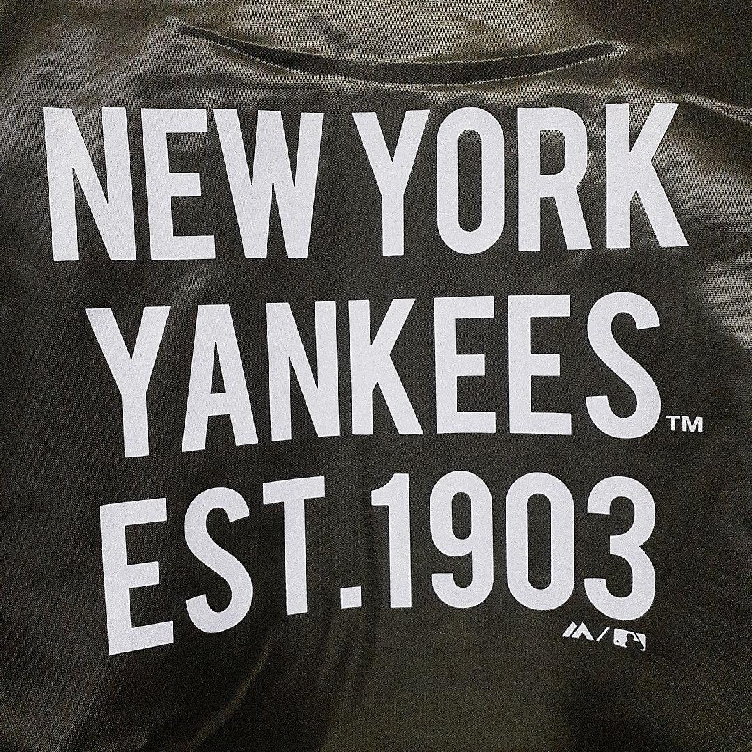Majestic ニューヨーク・ヤンキース MA-1 ミリタリー スタジャン