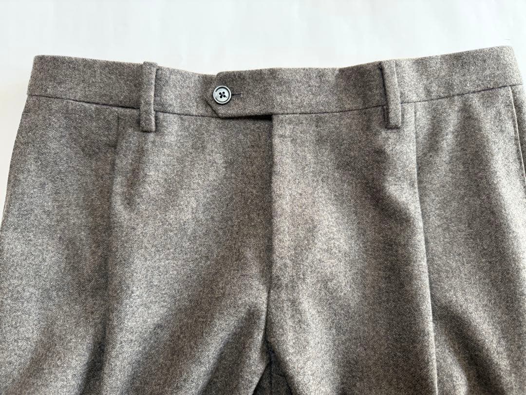 【新品同様】LARDINI秋冬スラックス 46イタリア製 定価8万6千円