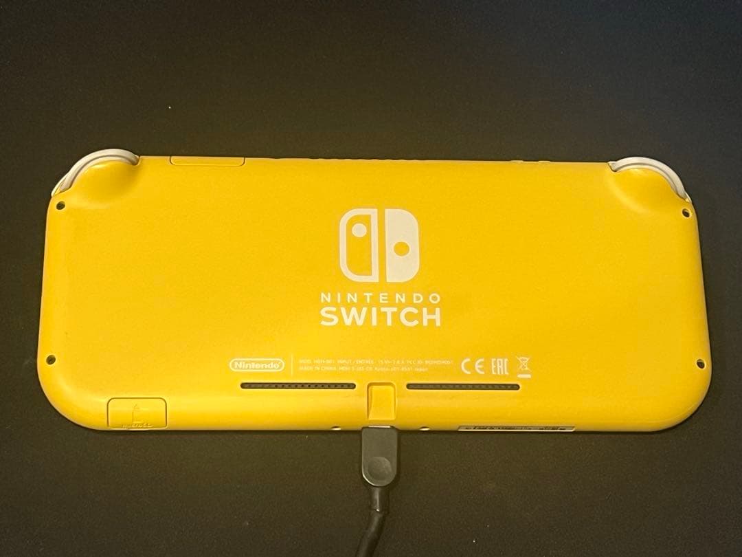 任天堂Switch Lite イエロー