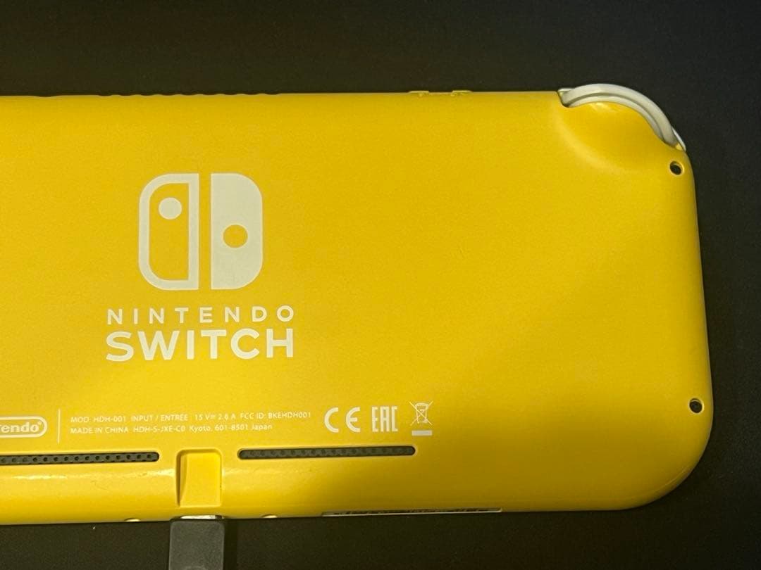 任天堂Switch Lite イエロー