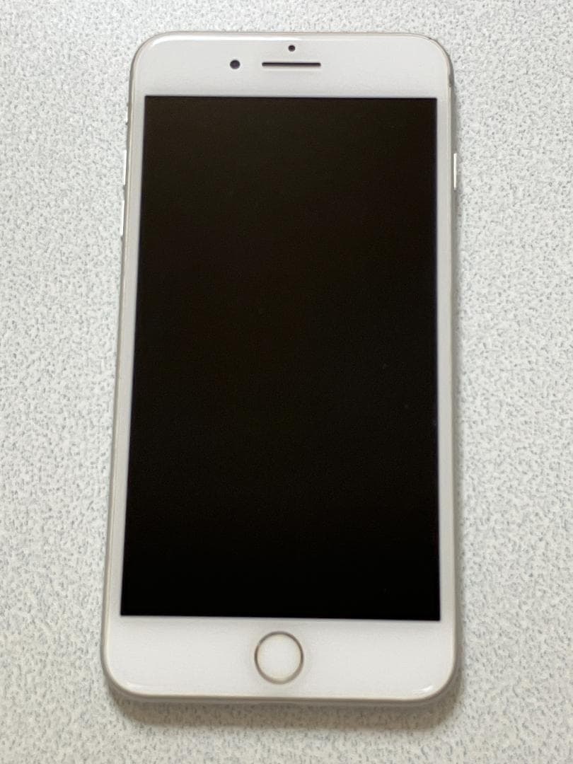 Apple iPhone 8 Plus シルバー