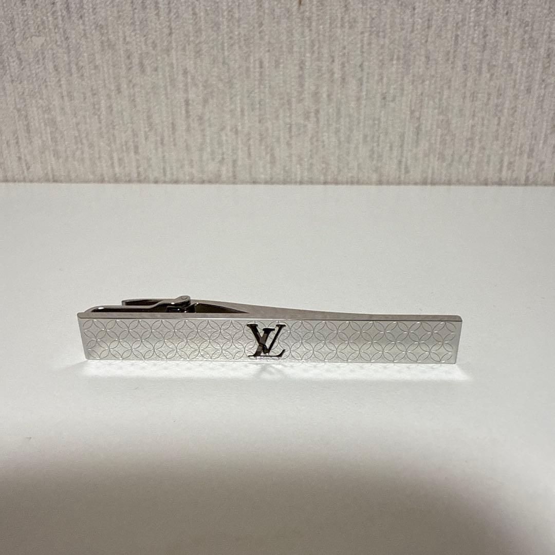 【未使用•極美品】ルイヴィトンタイピンシャンゼリゼ M65042 シルバー LV