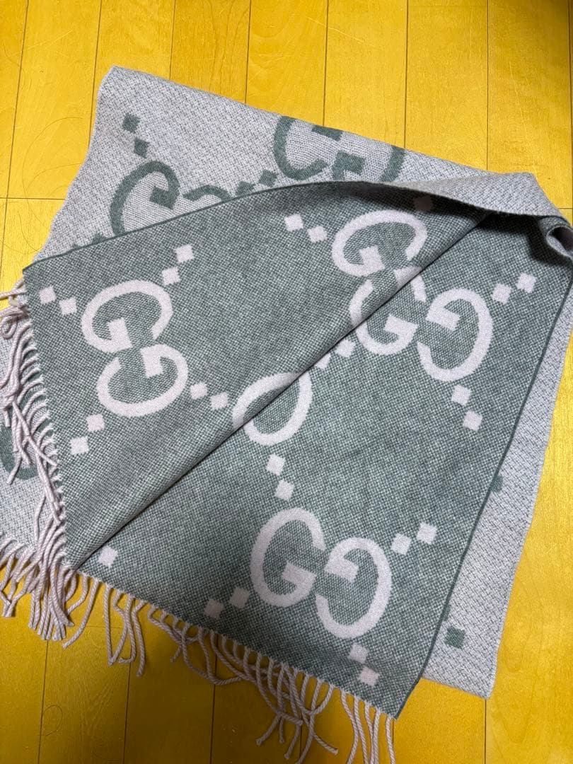 カシミヤ　GUCCI GGロゴ フリンジ付きマフラー