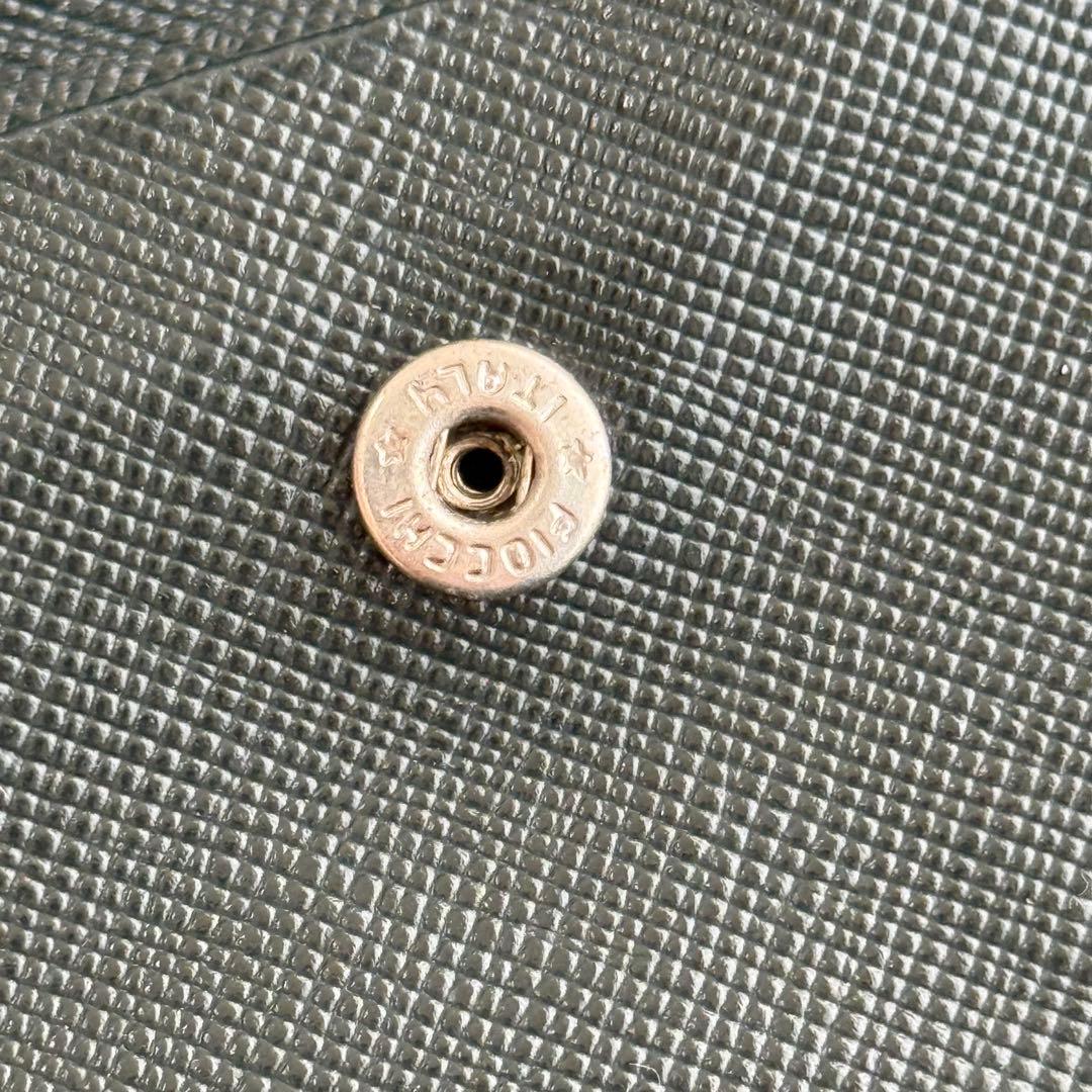 プラダ サフィアーノ 三つ折り財布 ダークグリーン 三角ロゴ