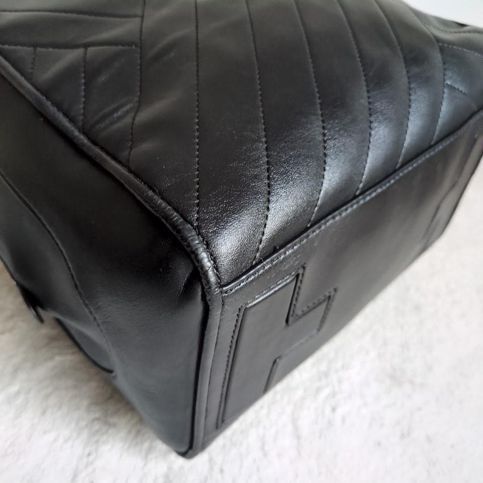 極美品　トリーバーチ　2way　ショルダーバッグ　アレクサ　キルティング　革　黒