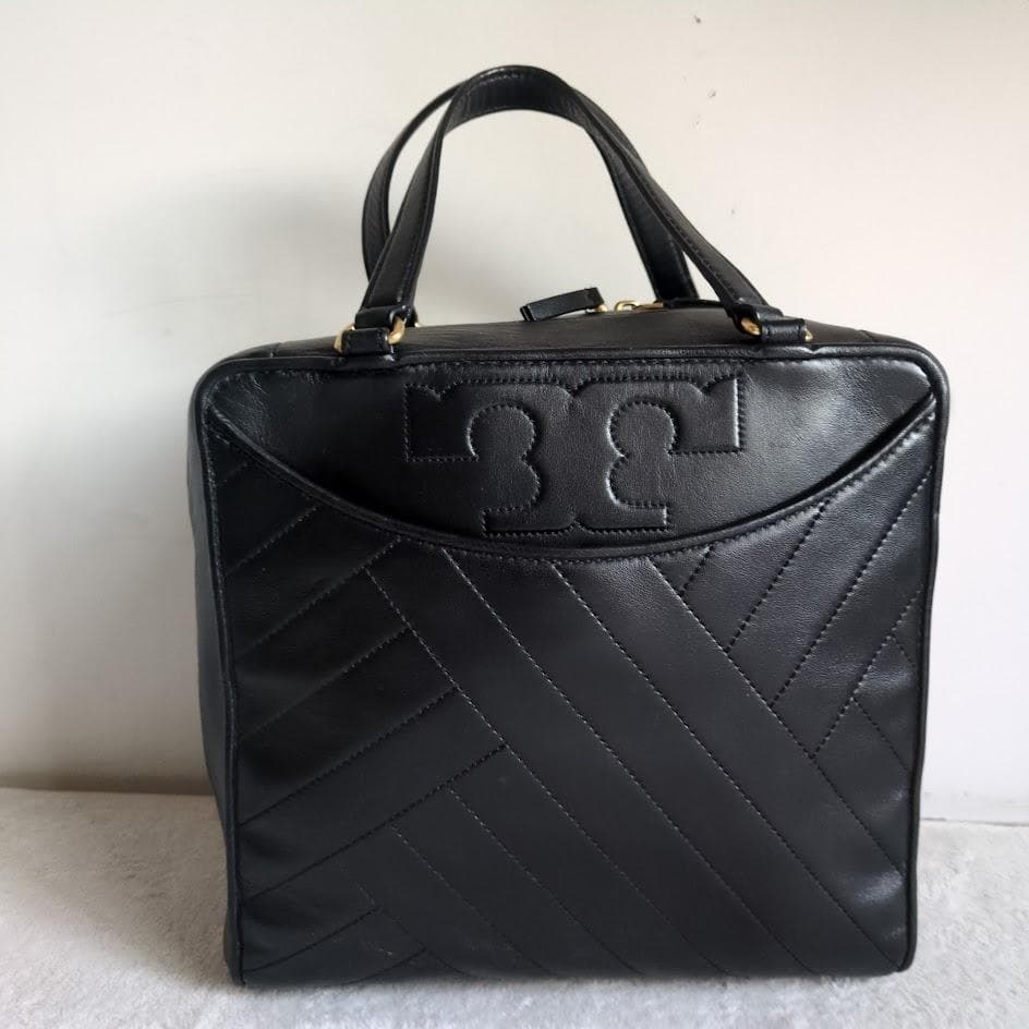 極美品　トリーバーチ　2way　ショルダーバッグ　アレクサ　キルティング　革　黒